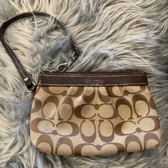 Coach Signature Small Wristlet - Picture 1 of 3